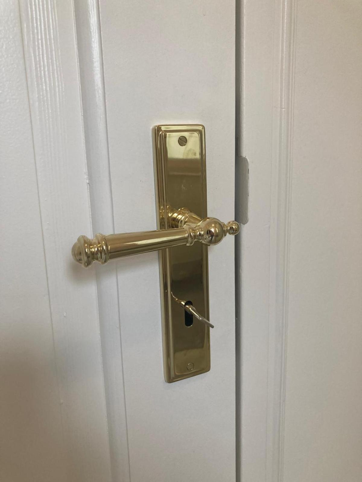 2 Zi Whg Zentral, Altbau, Renoviert 4P Lägenhet Hannover Exteriör bild