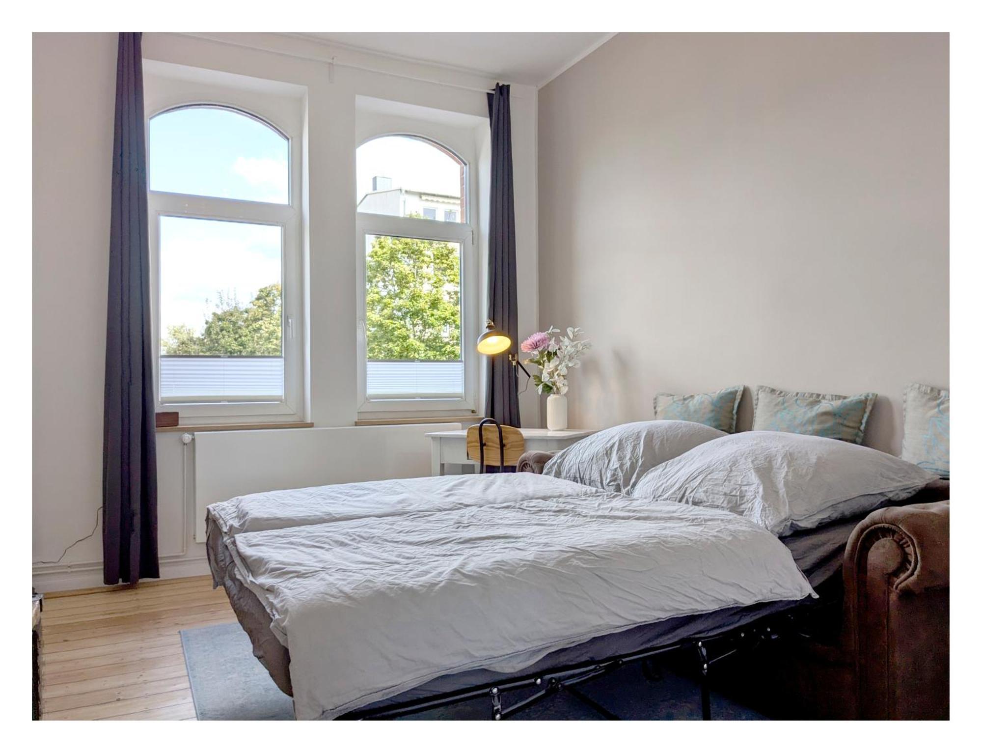 2 Zi Whg Zentral, Altbau, Renoviert 4P Lägenhet Hannover Exteriör bild